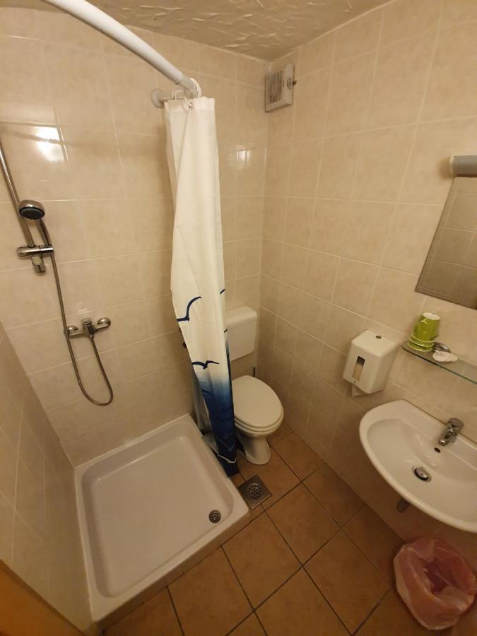 Pr' Florjan Hotel Cerklje na Gorenjskem Ngoại thất bức ảnh